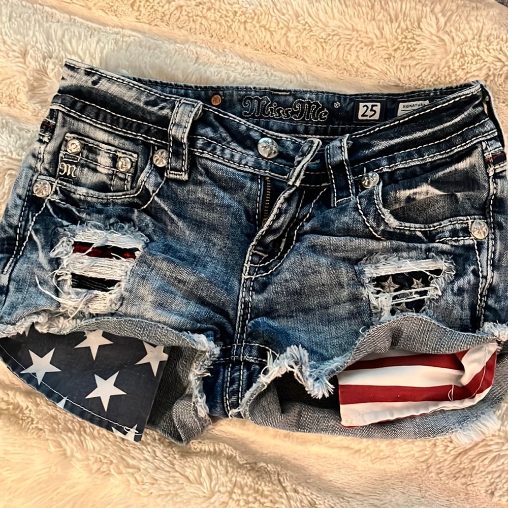Miss me, American flag jean shorts, size 25